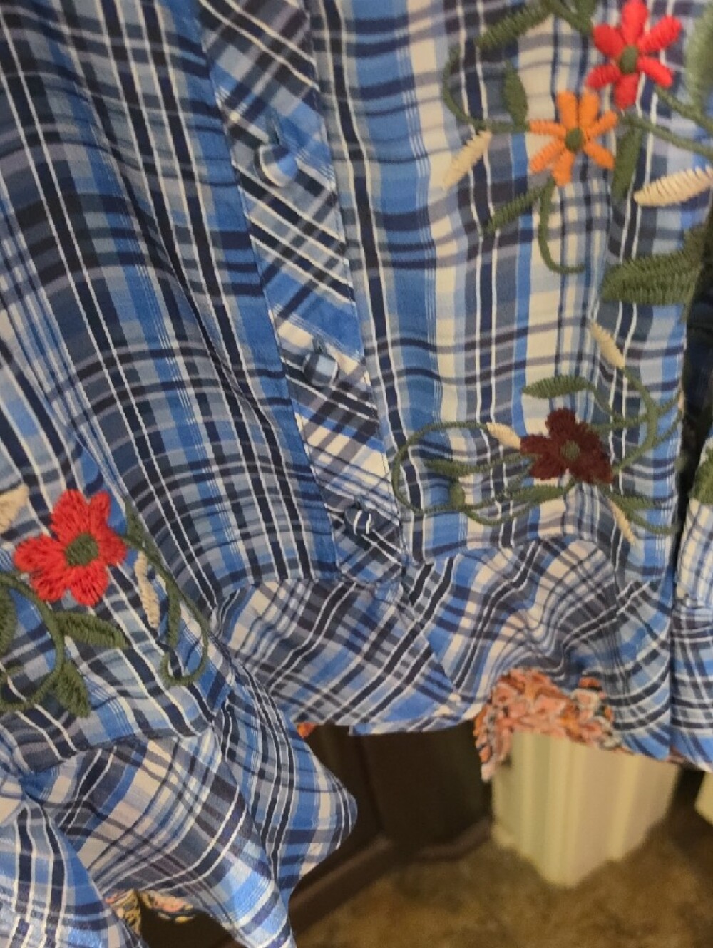 Johnny Was Blue Plaid Embroidered Shirt with Floral Accent Size L Nwot - Picture 3 of 5